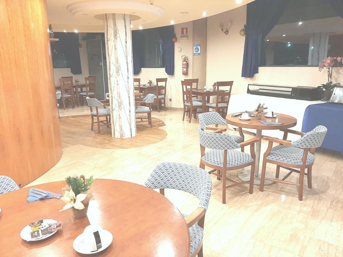 Hotel Nueva Plaza Maliaño Esterno foto