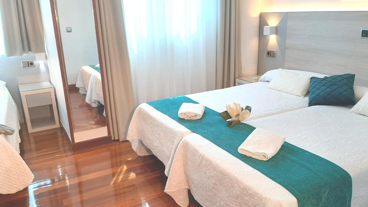 Hotel Nueva Plaza Maliaño Esterno foto