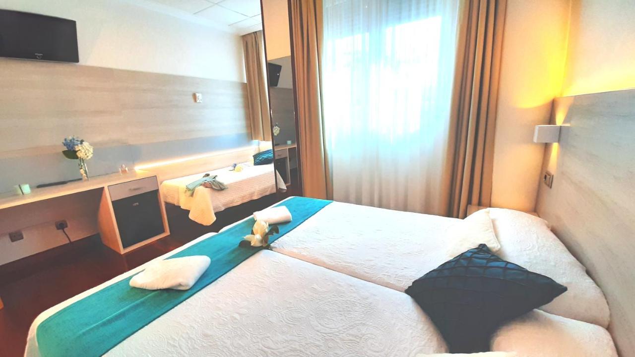 Hotel Nueva Plaza Maliaño Esterno foto